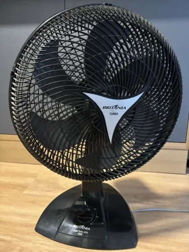 Ventilador Preto Britânia