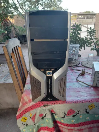Computador para retirada de peças