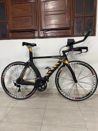 TT PINARELLO de Carbono