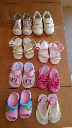 Roupa e sapato infantil feminino