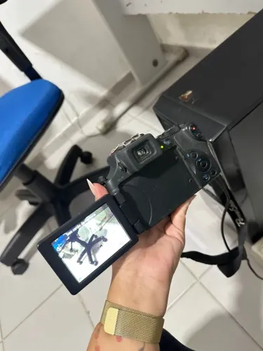 Câmera Canon Semi Profissional - Zoom Óptico 65x | Tela Articulada | Wi-Fi