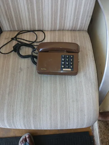 Telefone ? ?.