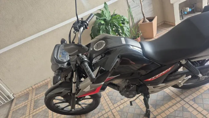 Moto zera,em ótimo conservação