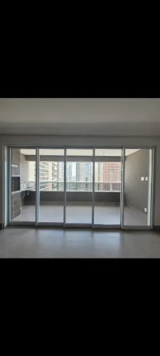 5 PORTAS DIVIDE ESPAÇO 