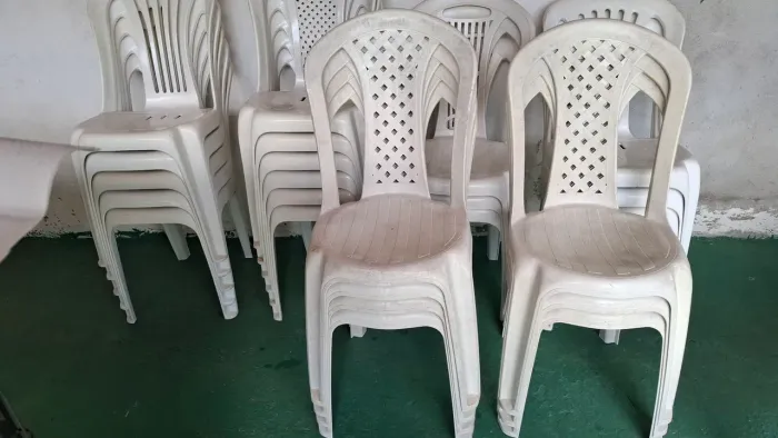 24 cadeiras para venda 