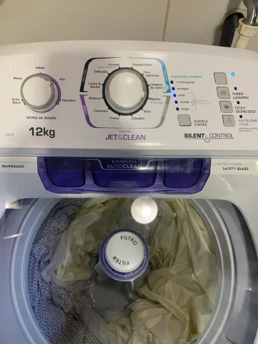 Máquina de lavar roupa Eletrolux 
