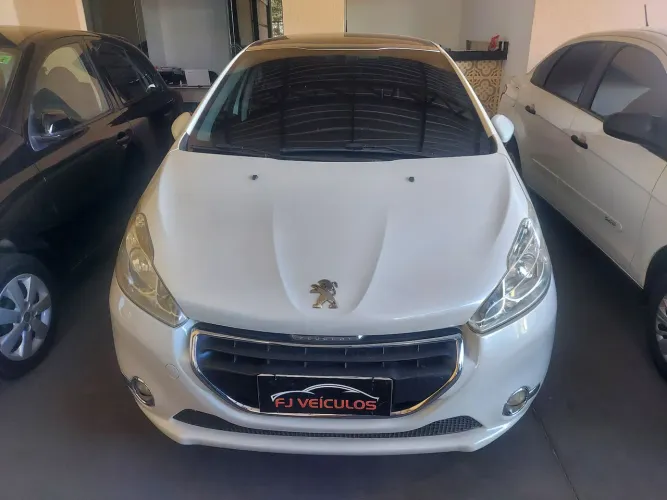 Peugeot 208 Allure 1.5 Flex 8V 5P 2015