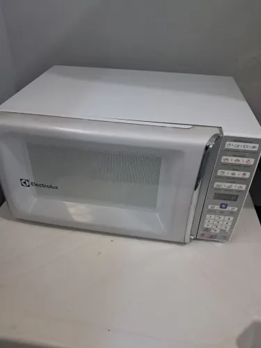 Micro-ondas Electrolux Para Conserto ou Retirada de Peças