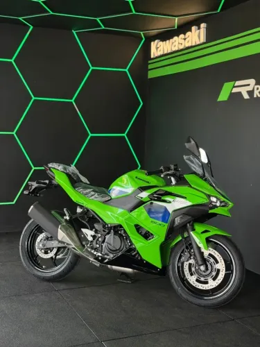 KAWASAKI NINJA 500 SE VERDE 2026