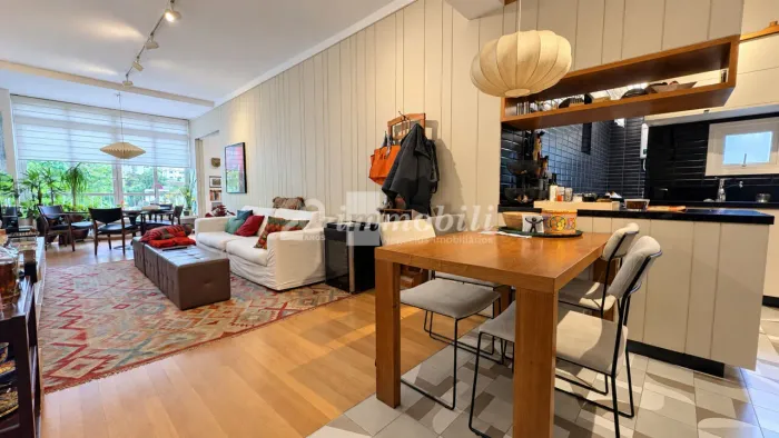 Apartamento totalmente reformado.