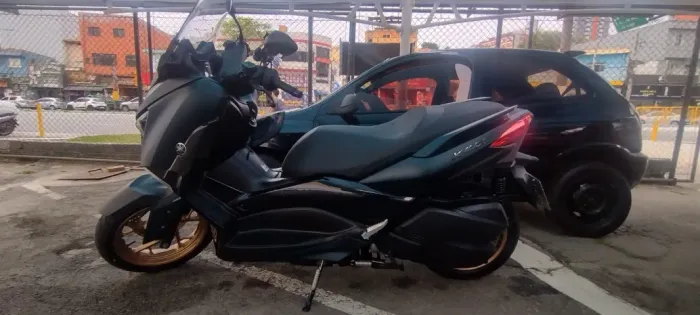 XMAX 250 SEMINOVA IMPECÁVEL ÚNICO DONO