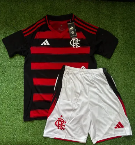 Conjunto infantil do Flamengo 12/13 anos