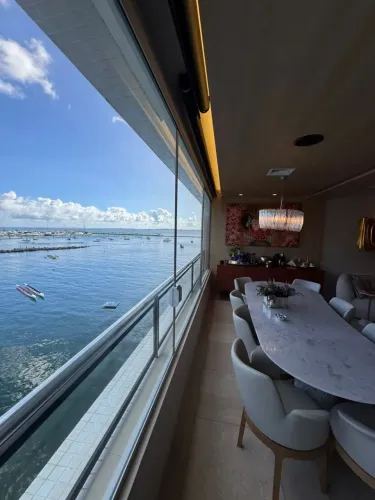 Apartamento a venda 2 suítes 110 m2 debruçado no mar no Porto Trapiche
