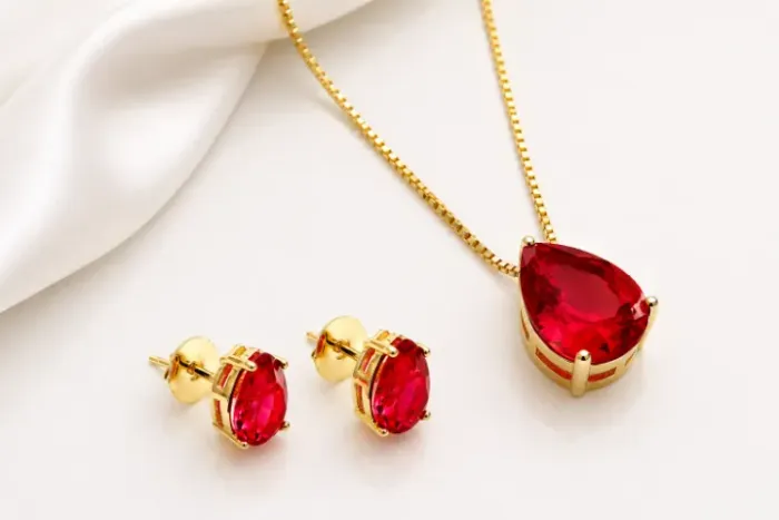 Conjunto banhado a ouro gota