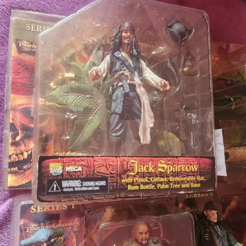 Piratas caribe neca