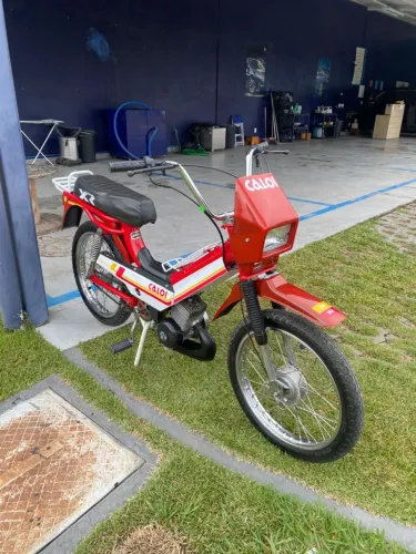 Mobilete Caloi 1987 Vermelha - Relíquia Clássica em Ótimo Estado!!!