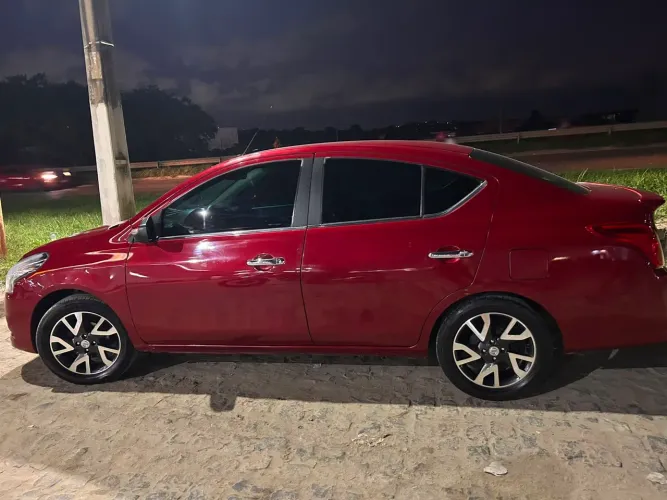 Nissan Versa SL 1.6 16V Flexstart 4P Aut. 2017