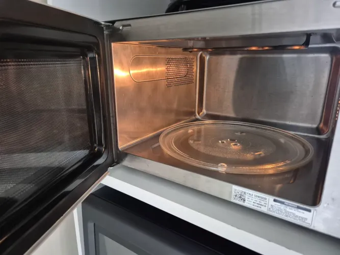 Micro-ondas Brastemp inox grill 31 litros