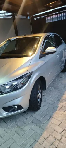 Chevrolet Onix Hatch LTZ 1.4 8V Flex Mec. 4P 2019