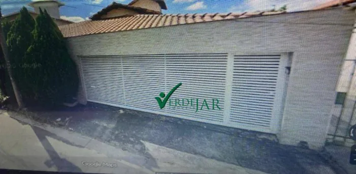 CASA COM EXCELENTE OPORTUNIDADE PARA BOM NEGÓCIO. TRATA SE DE UMA MARAVILHOSA CASA COM 3 Q