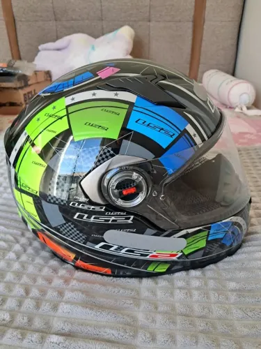 Capacete LS2 masculino
