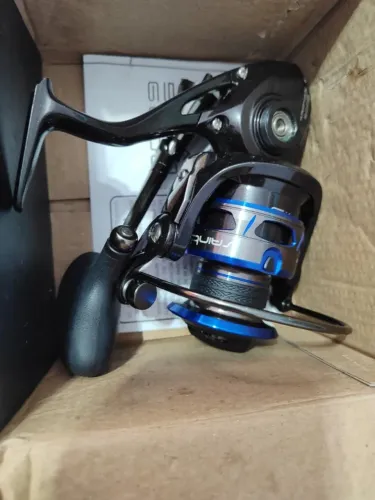 Molinete Kronax 5000 7 Rolamentos - Saint Plus Preto com Azul Ambos lados