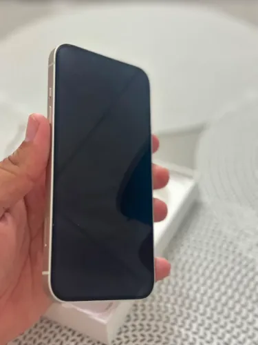 Vendo ou troco! iPhone 13 128 gigas todo original com caixa 