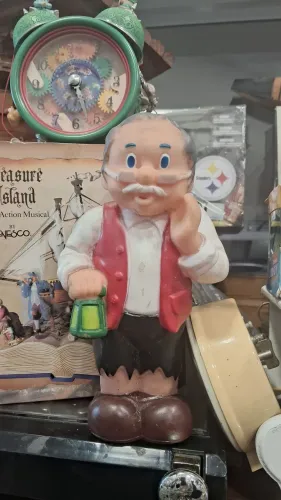 boneco vintage do Geppetto em borracha anos 70 medidas 20 cm.