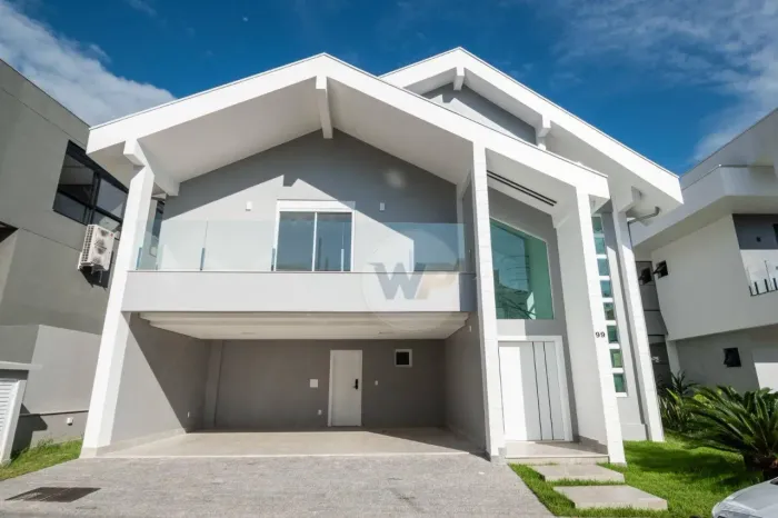 Casa com 5 Suítes para alugar, 400 m² por R$ 36.800/mês em Balneário Camboriú/SC.