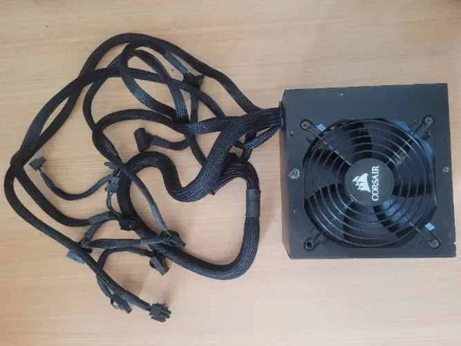 Fonte Corsair CX450