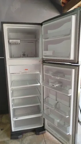 Geladeira frosfree