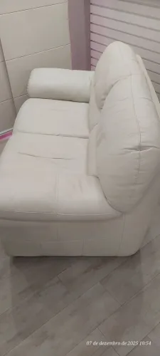 Sofá couro 2 lugares