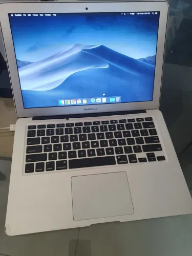 Mecbook Air meados 2012 i5 4GB 128GB leia. Tudo