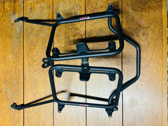 Suporte lateral chapam tracer 2017