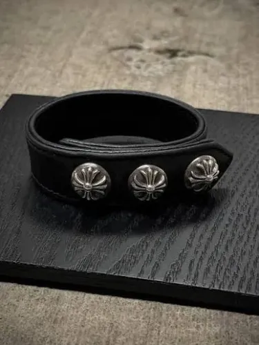 Bracelete de couro Chrome Hearts