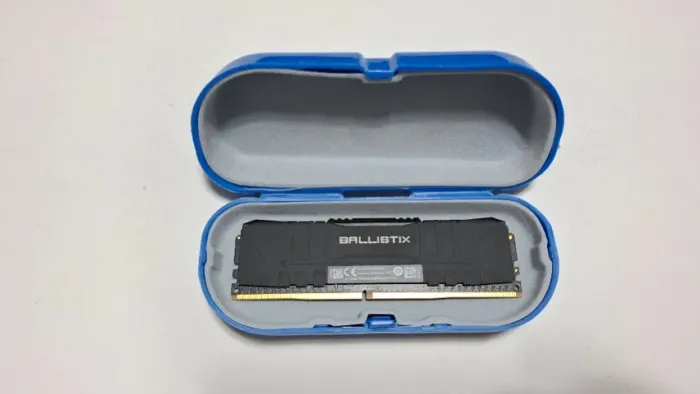 Memória RAM Crucial Ballistix 8GB DDR4 - Funcionando Perfeitamente