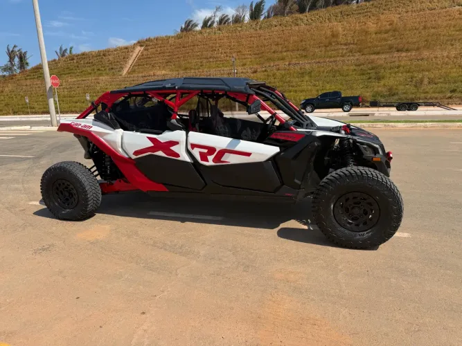 ? VENDE-SE CAN-AM MAVERICK X3 XRC 4 LUGARES COM SOM! ?