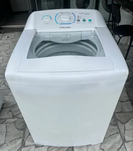MÁQUINA DE LAVAR ROUPAS ELECTROLUX 12 kg OM GARANTIA