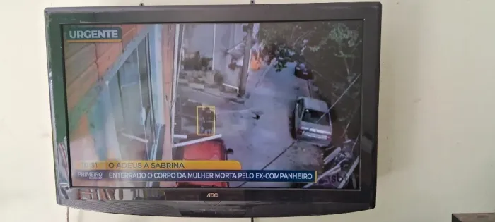 TV Sony 46" e TV AOC 32" C/defeito --placas