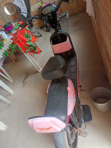 Vende_se moto electrica em boas condiciones 