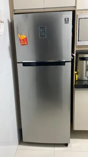 Geladeira Samsung seminova,frost free duplex