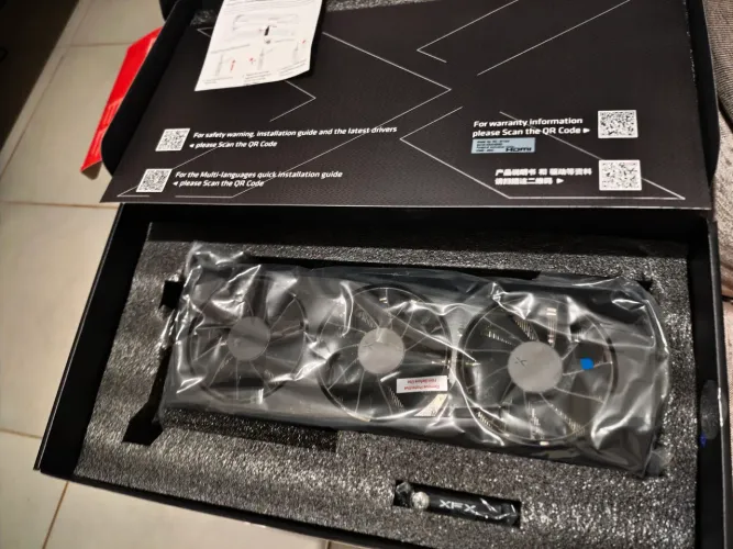 PC Gamer 14700K 9070 XT 32GB 1TB