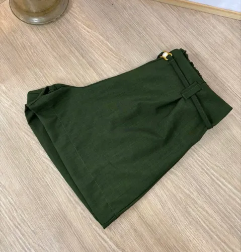 Shorts de alfaiataria novo