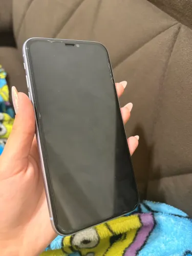iPhone 11 lilás -128GB
