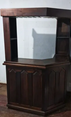 BARZINHO DE MADEIRA 