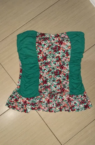 blusa tomara que caia estampa floral