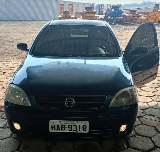 Chevrolet Corsa Hatchback 1.8 MPFI 8V 102cv 5P 2003