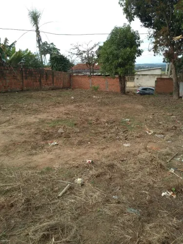 Terreno com 300 Metros (12x25)