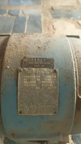 Motor trifásico 7/5 de alta.