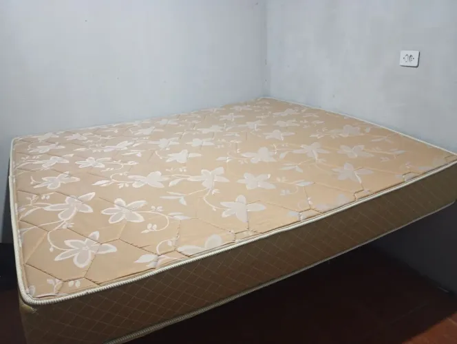 Colchão king size
